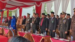 Penuh Hikmat : Dandim 0810 Nganjuk Ikuti Upacara Penurunan Bendera HUT ke-81 RI