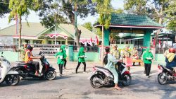 Jumat Berkah, Anggota Koramil 0810-14/Gondang Berbagi Kepada Masyarakat.