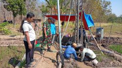 Babinsa Desa Bulu Dampingi Pengeboran Sumur Bor Pertanian, Dukung Ketahanan Pangan di Tengah Musim Kemarau
