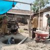 Babinsa Tempuran Dampingi Pembuatan Sumur Gali, Dukung Ketersediaan Air bagi Warga