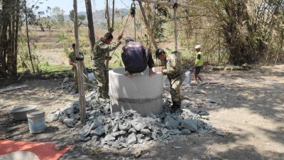 Dari Kedalaman 7 Meter, Harapan Air Bersih Mulai Mengalir: Kodim 0810/Nganjuk Terus Hadir untuk Warga