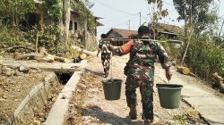 Saat Kemarau Menguji Warga, Kodim Nganjuk Bergerak! 10.000 Liter Air Bersih Digelontorkan untuk 312 Keluarga di Ngepung