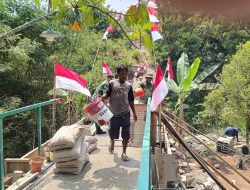 Jembatan Garuda Merah Putih Dibangun dengan Gotong Royong, Warga Kebonagung Bersatu Buka Akses Kemajuan