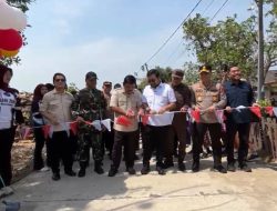FORKOPIMDA NGANJUK HADIRI PERESMIAN JALAN DAN JEMBATAN GARUDA MERAH PUTIH DI KECAMATAN LENGKONG